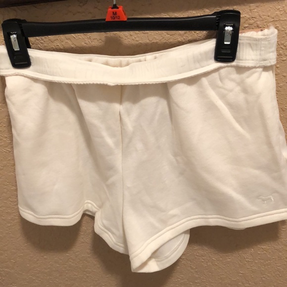 NWT PINK Victoria’s Secret Fold-over Short. Medium. Cream/ivory color. Fleece. - Picture 6 of 16